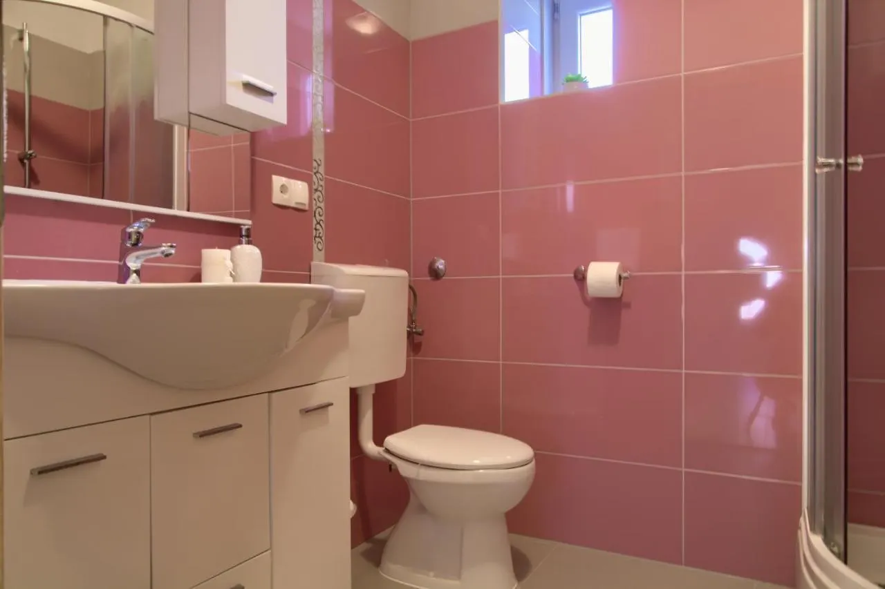 Sea Breeze Suite - Beachfront Kali